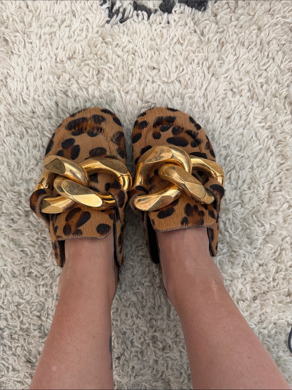 JW ANDERSON Leopard Print Slide Mules with Oversized Gold Chain - Picture 4 of 5